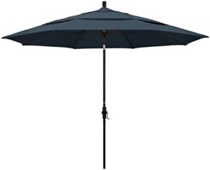 Elevate your outdoor gatherings with the California Umbrella 11' Round Aluminum Market Umbrella, featuring a crank lift, collar tilt, and sturdy bronze pole. Perfect for any occasion, this umbrella offers durability and style.