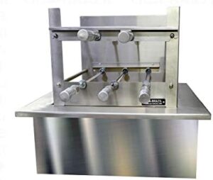 "Experience the authentic Brazilian BBQ flavor with this charcoal grill, featuring a firebox and 5 skewers. Perfect for outdoor gatherings and parties."
