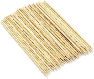 "Elevate your cooking game with the BambooMN Brand Premium Round Sharp Point Bamboo Skewers, perfect for grilled meats and vegetables. With 11.8 inches length and 3mm thickness, enjoy a culinary experience like never before!"