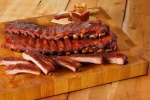 Discover the Creekstone Farm's St. Louis-style ribs, packed with 10 bones and 5 racks for a total of 15-17 lbs of fresh seafood goodness.