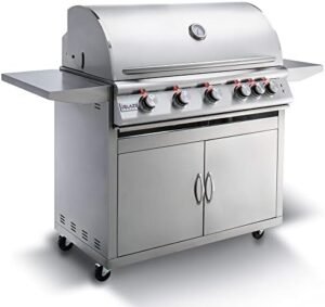 "Upgrade your outdoor cooking experience with this 40-inch Freestanding Grill with Lights featuring natural gas ignition. Compact and stylish design perfect for any backyard or patio, ideal for family gatherings and BBQs."