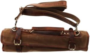 Store up to 6 knives in this durable and stylish organizer featuring waxed canvas and leather construction, perfect for chefs and butchers looking for a compact and practical knife storage solution.