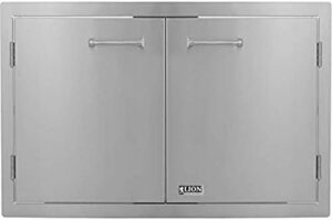 Discover the L3322 Double Door cabinet, perfect for organizing your bathroom essentials with its spacious 33x22" interior.