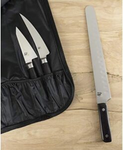 Discover the Shun Classic BBQ set, featuring a multi-prep knife, boning/fillet knife, brisket knife, and roll, all crafted with Damascus stainless steel cladding. Perfect for grill masters seeking precision and durability.