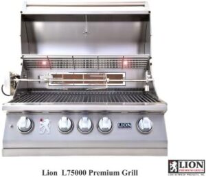Experience the ultimate grilling experience with Lion Premium Grills' 32" Natural Gas Grill, featuring a door/drawer combo and USA-made quality.